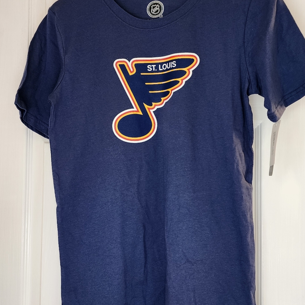 St. Louis Blues NHL Officially Licensed kids t-shirt. Size  XL.